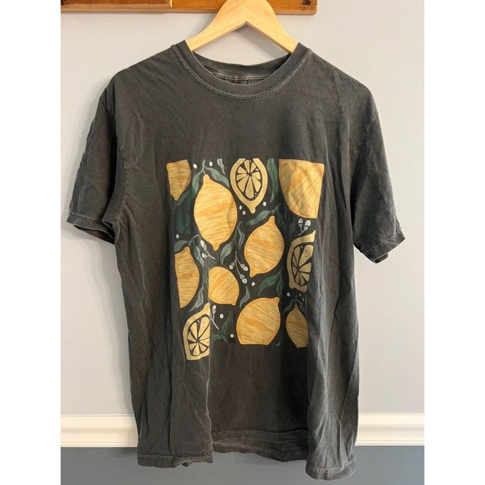 Subtle Anti-Trump Oversized Comfort Colors T-Shirt Size Large